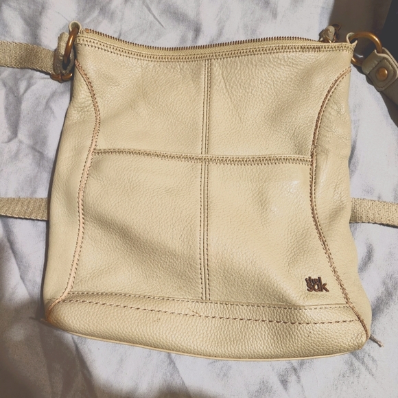 Sak Crossbody - Picture 1 of 2